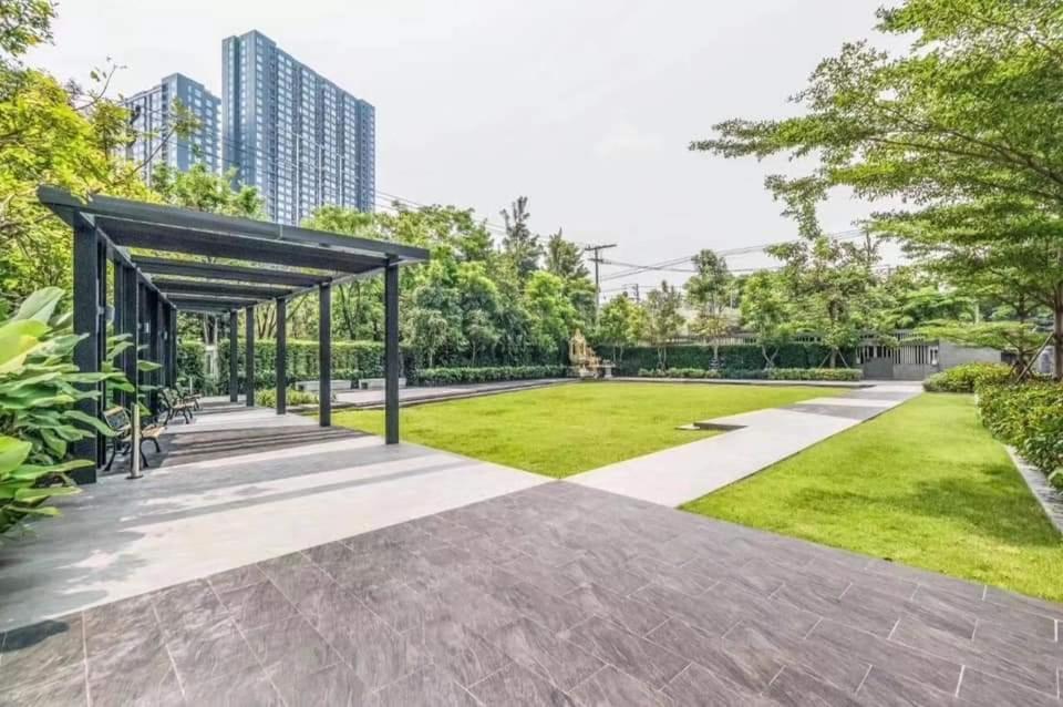 Condo In Bangkok With Swimming Pool Near Malls And Train Exteriér fotografie