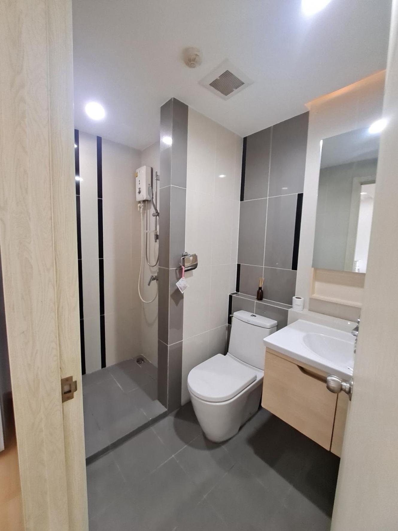 Condo In Bangkok With Swimming Pool Near Malls And Train Exteriér fotografie